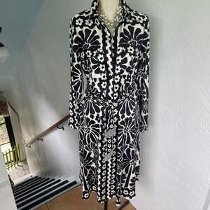 House of Harlow 1960 Black and White Long Sleeve Floral Shirt Dress
